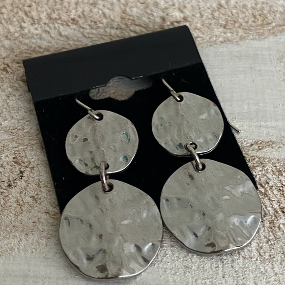 Silver Tone Hammered Design Dangle Double Disk Pierced Earrings. - Picture 1 of 5